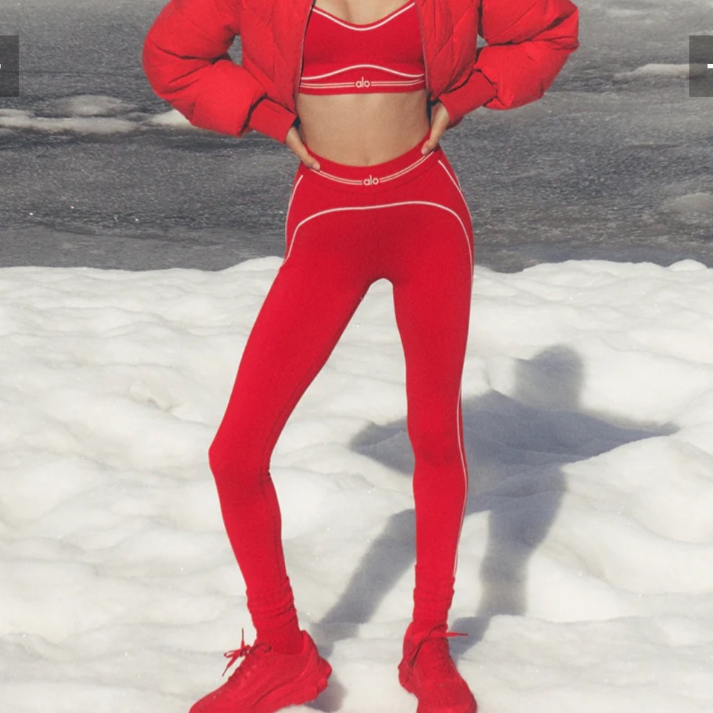 ALO Yoga XS NWT Airbrush High-Waist Heart Throb Legging